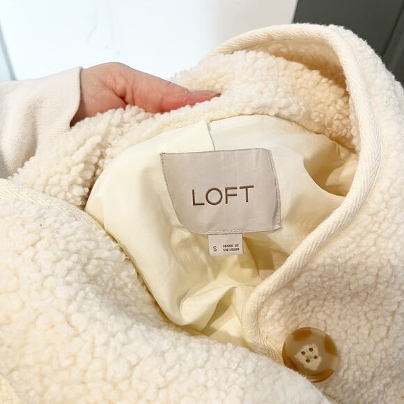 Loft Long Sleeve Button-Front Cozy Sherpa Quilted Coat Cream Small - Picture 2 of 4